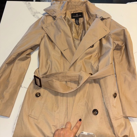 London Fog | Women's Medium | Beige Trench Coat Hood, Belted, Classic Rain Coat - Picture 1 of 16